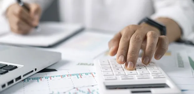 Cada um tem regras próprias para distribuição, aplicação e prestação de contas.