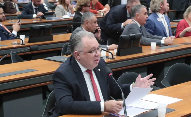 Deputado Florentino Neto, relator da proposta Fonte: Agência Câmara de Notícias