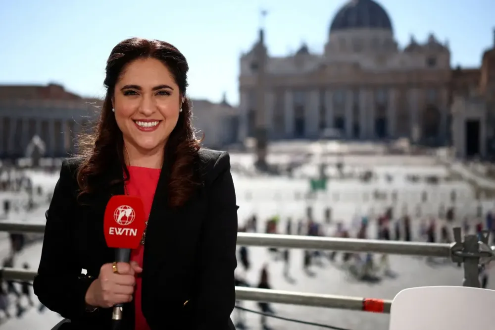 Maria Alvarado em Roma 1º de maio de 2025 REUTERS/Guglielmo Mangiapane