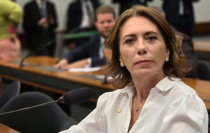 Rosana Valle afirma que a proposta atualiza a legislação diante de novas formas de violência contra animais.Divulgação