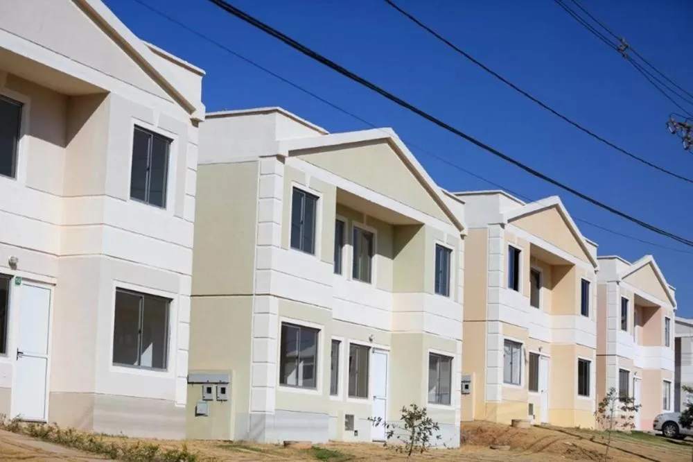Relator defende construção de moradia social por autogestão em audiência