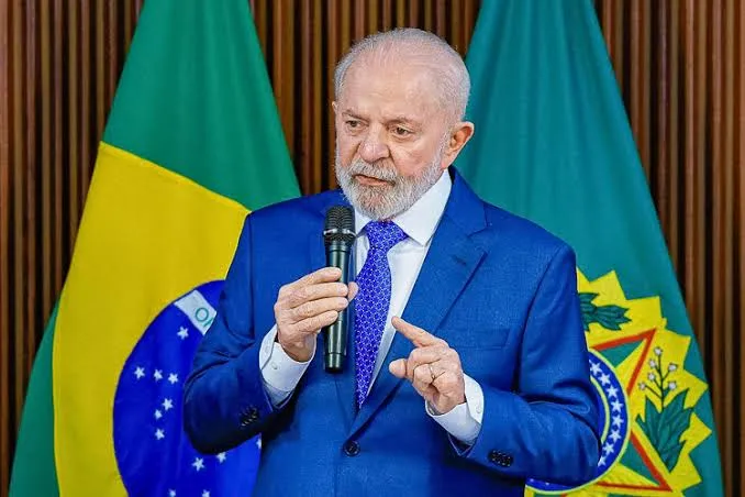 Lula critica unilateralismo e defende diálogo durante encontro do G7
