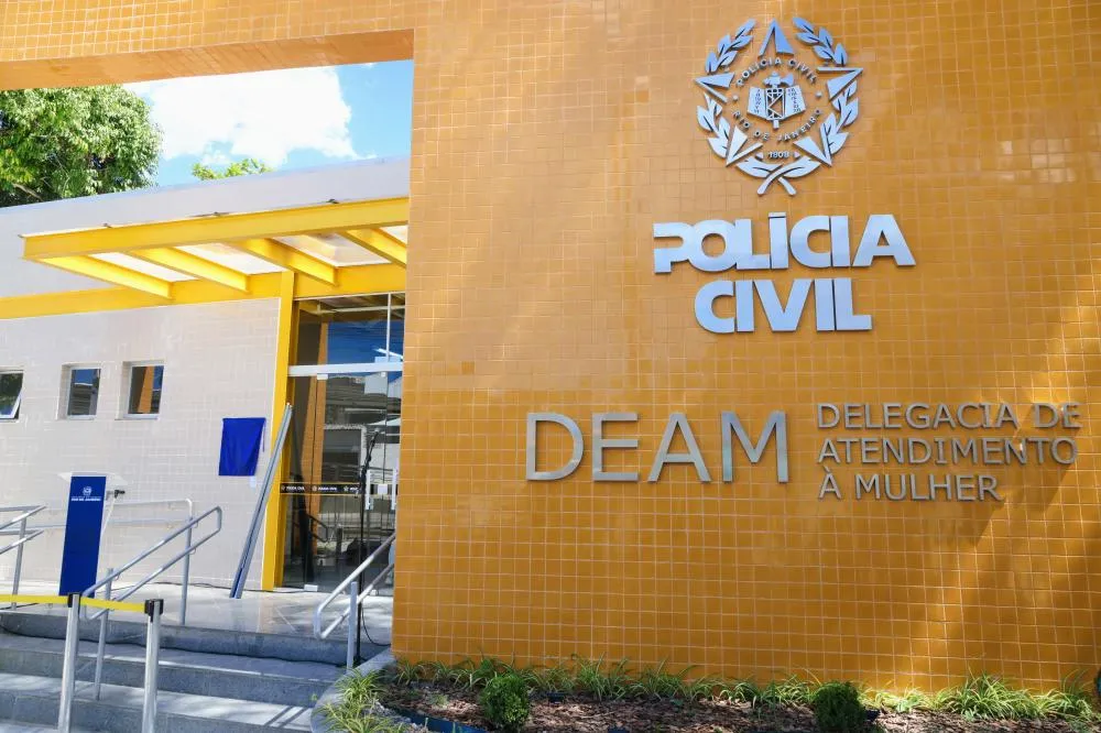 Caso é investigado pela Delegacia de Atendimento à Mulher de Campo Grande, na Zona Oeste do Rio — Foto: Reprodução/ TV Globo
