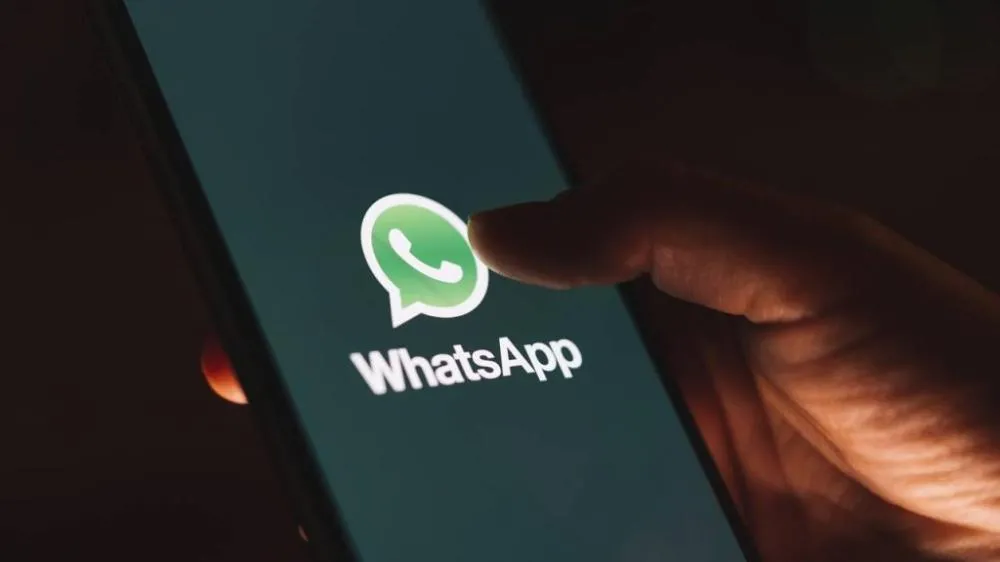 Alerta sobre mudanças e riscos em contas bancárias que afetam usuários em 2026 – Créditos: depositphotos.com / rclassenlayouts