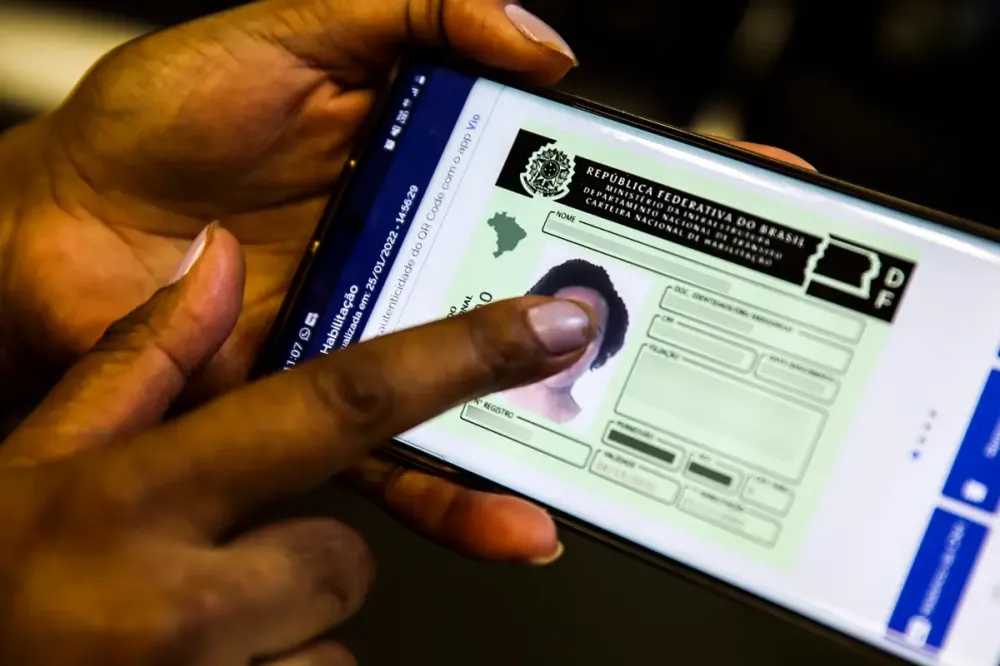 CNH Digital,Carteira de Trânsito para Celular, Carteira Nacional de Habilitação. (Foto: Marcello Casal JrAgência Brasil)